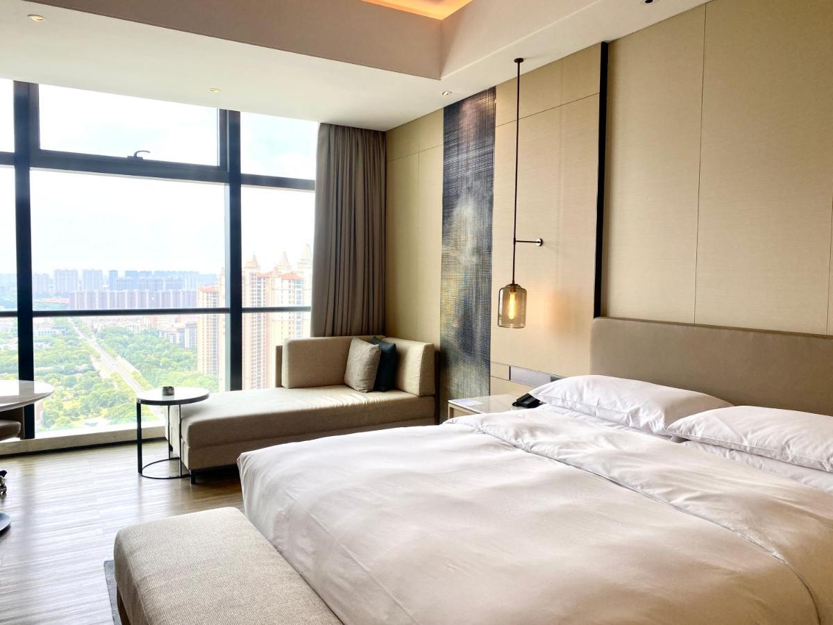 Zhangjiagang Marriott Hotel Exterior photo